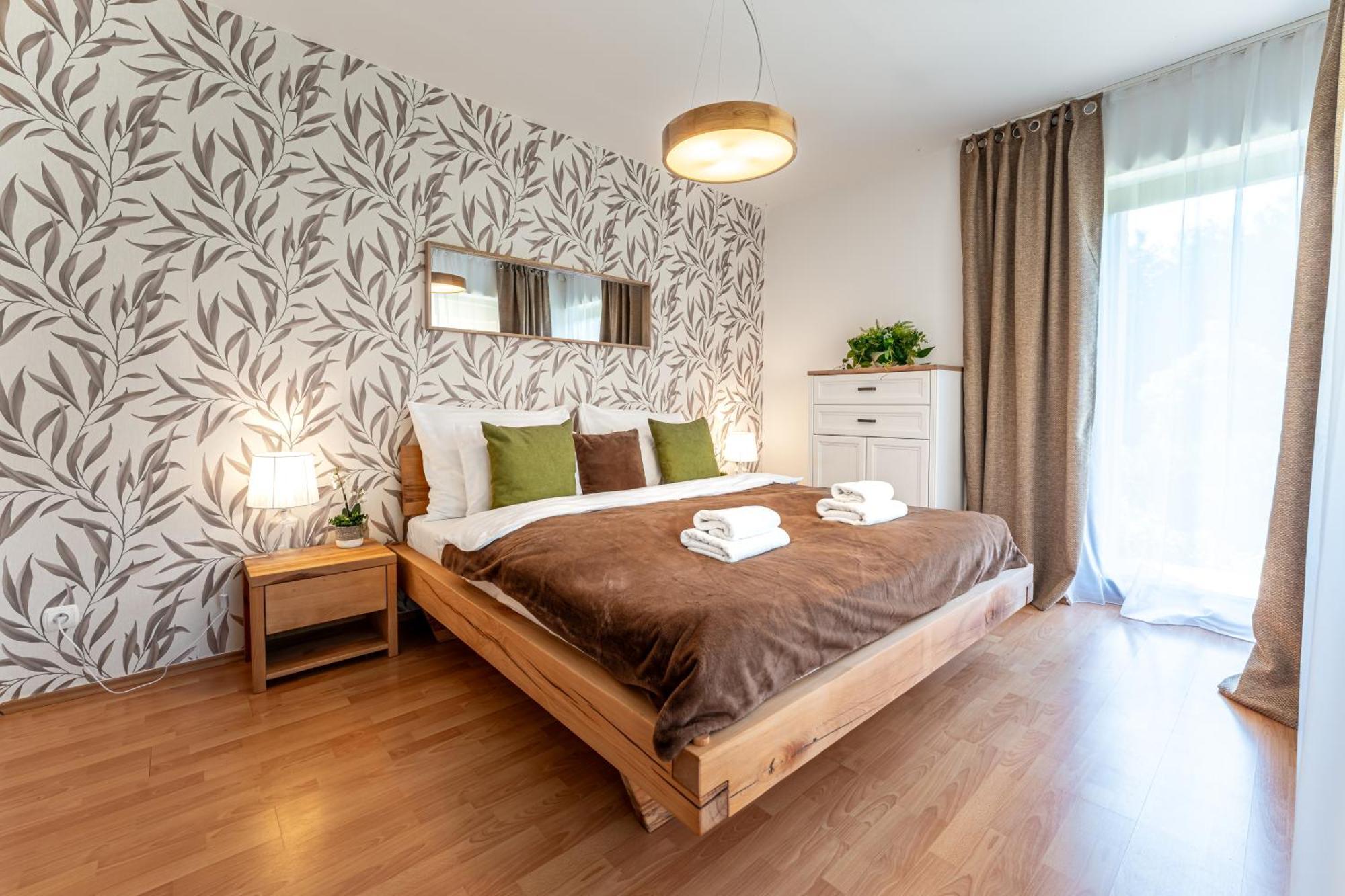 Villa With Pool & Sauna In Beer Village Velke Popovice Bagian luar foto